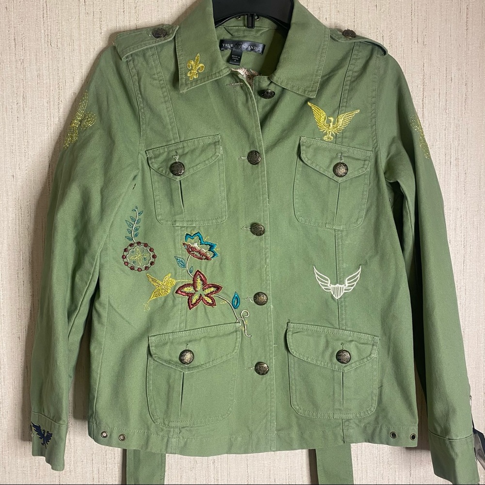 TRUE MEANING Green Jacket Embroidery Sz 4
